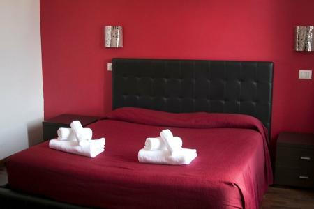 Vatican Rooms Guest House - 17