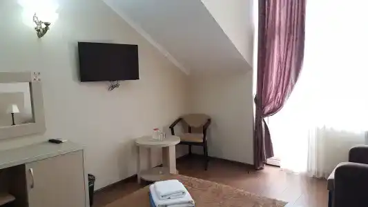 Lazurnoe Okno Guest House - 41