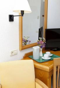 Valentin Reina Paguera - Adults Only - 22