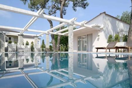 Alexandra Elegance Bridging Generations - 9