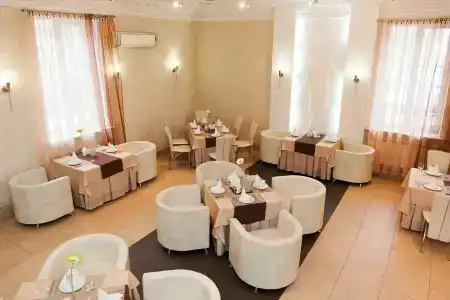 У Фонтана - 1