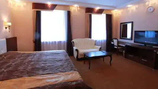 Губернский - 1