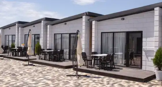 Kottedzhi u morya Palm Beach Resort na 11 nomerov - 6
