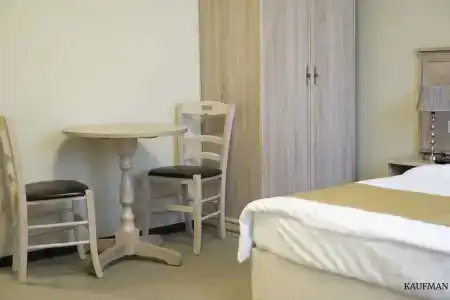 Kaufman Living Quarters - 64