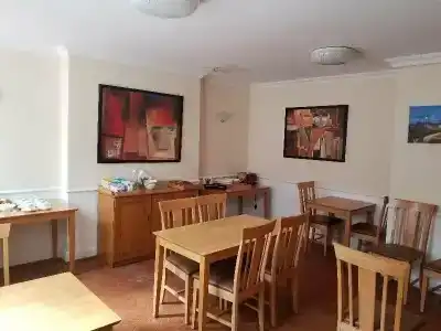 OYO London 24 Sussex - 7
