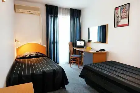 & Casino Cherno More - 19