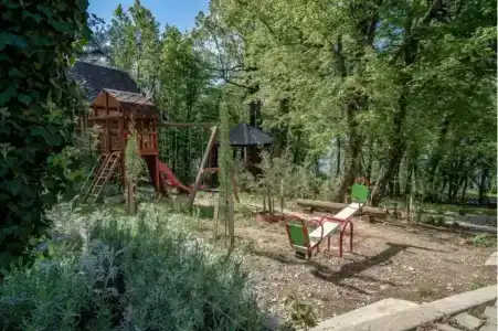 Green Wood - 47