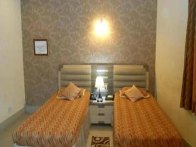 Executive Tower - 18