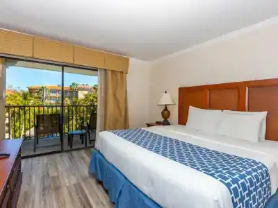 Coconut Cove All-Suite - 12