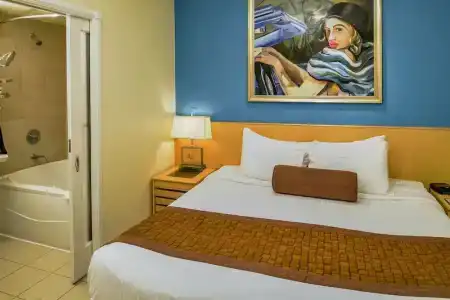 Hilton Vacation Club Crescent on South Beach Miami - 9