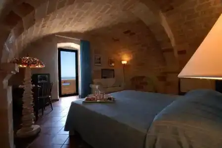 Grotta Palazzese - 1