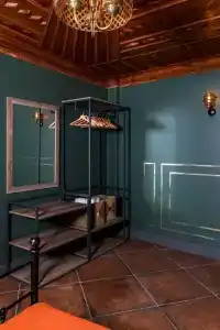 Sunset Boutique - 25