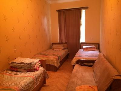 Azhdahak Guesthouse - 1