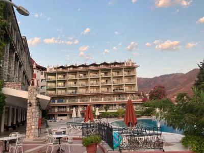 Marti la Perla - Adult Only+16 - 97