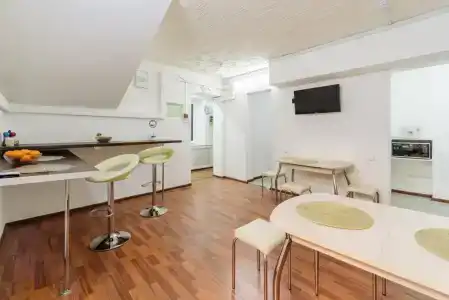 Simple Bon Voyage - 2