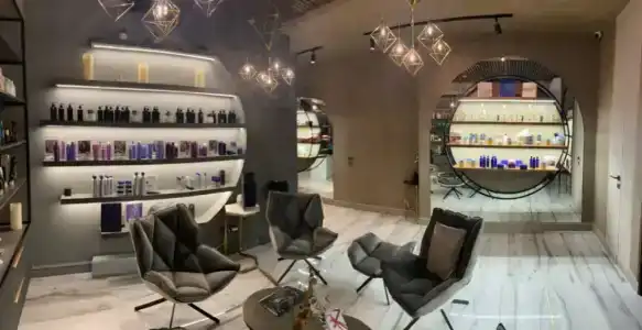 HISTORY Boutique & SPA - 17