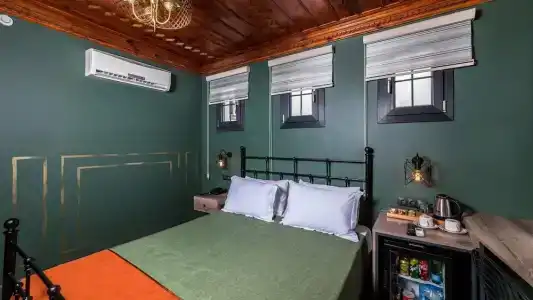 Sunset Boutique - 40