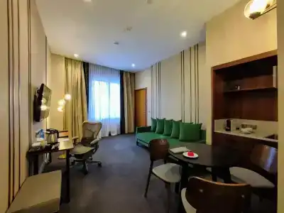 Hilton Garden Inn - 29