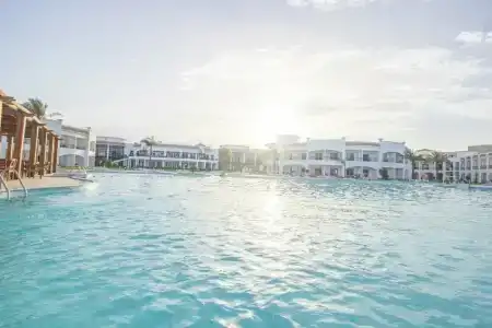 Sunrise Alma Bay Resort - 58