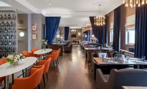 Chekhoff Moscow Curio Collection by Hilton - 5