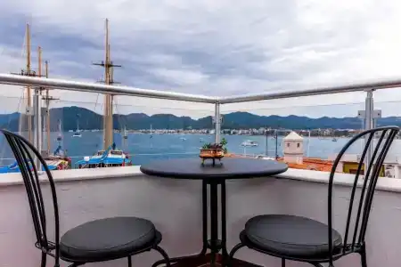 Sunset Boutique - 10