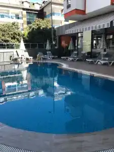 Cleopatra King Apart - 3