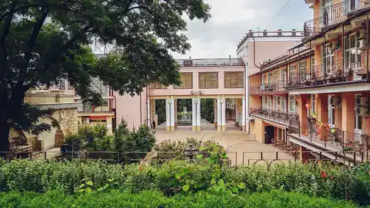 Sanatoriy Tsentrosoyuz Kislovodsk - 6