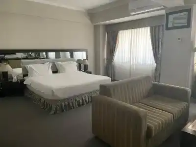 Le Grande Plaza - 80