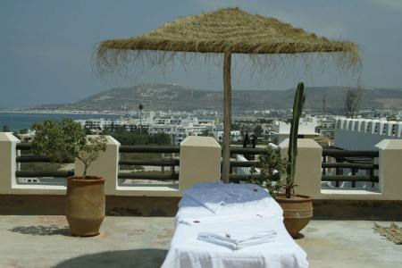 Borjs Suites & Spa - 15