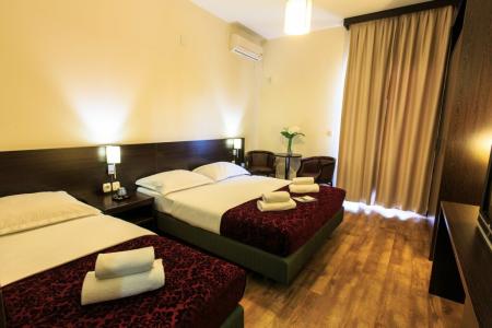 Lucic Rooms & Suites - 4