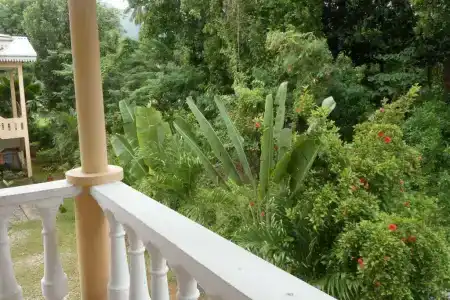 Reef Holiday Apartments - 18