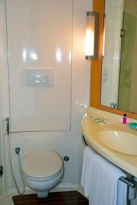 ibis Bengaluru Hosur Road - An Accor Brand - 65