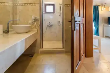 Hillcity - Adults Only - 21