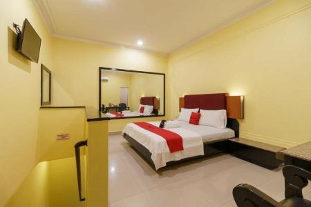 RedDoorz Plus Near Ancol - 21