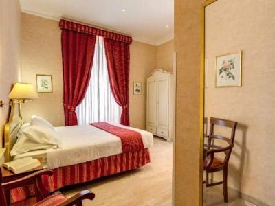 Roman Terrace - 30