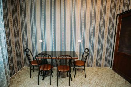 Apart - "DERBENT" - 78