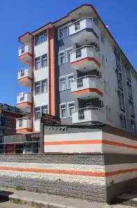 Cleopatra King Apart - 19