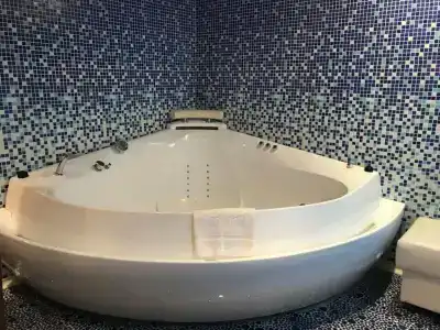 Akademicheskaya - 34