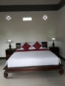 Honeymoon Guesthouse - 14