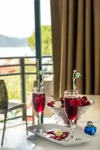 Bahar (+12 Adult ) - 18