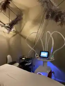 HISTORY Boutique & SPA - 91