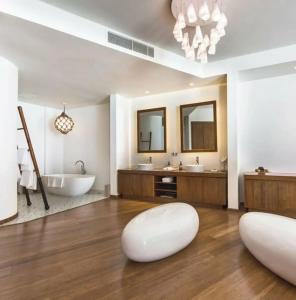 Amilla Maldives Resort & Residences - 42