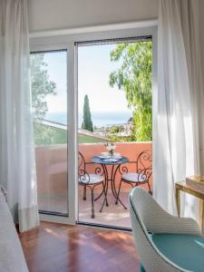 La Malandrina Apartments & Suites - 17