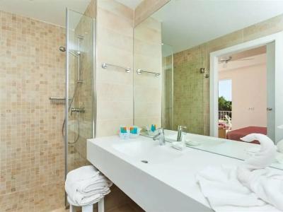 Valentin Reina Paguera - Adults Only - 6