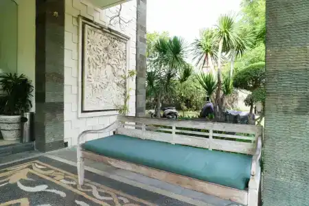 Teges Inn Kuta - 10