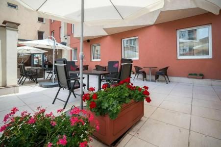 City Avenue by HMG - 13