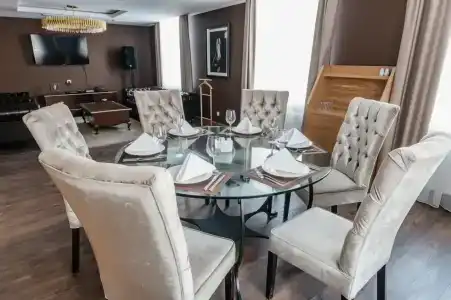 Ramada by Wyndham - 26