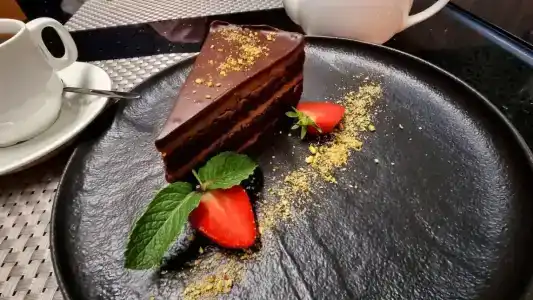 GOLD inn GARDEN - 26