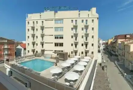 Continental & Residence - 9