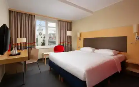 Park Inn by Radisson City Centre - 8